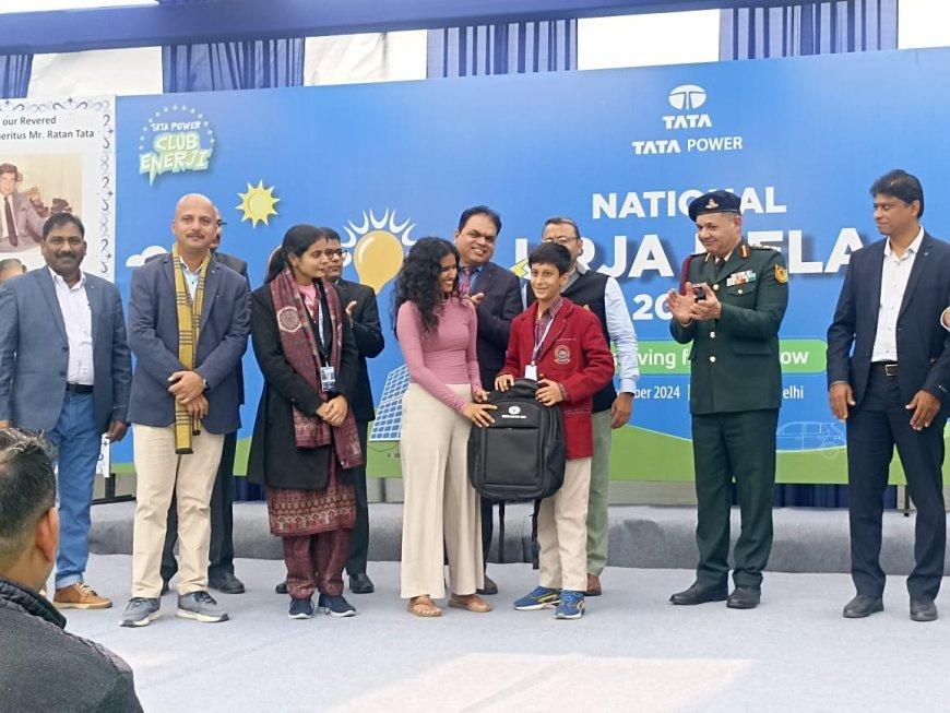 डीएवी सरदार पटेल पब्लिक स्कूल की छात्रा अनन्या केसरी को राष्ट्रीय ऊर्जा मेला में मिला पहला पुरस्कार
