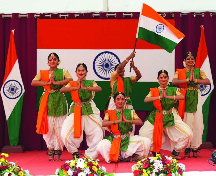 विदेशों में भी गणतंत्र दिवस की धूम: भारतीयों ने गर्व से फहराया तिरंगा