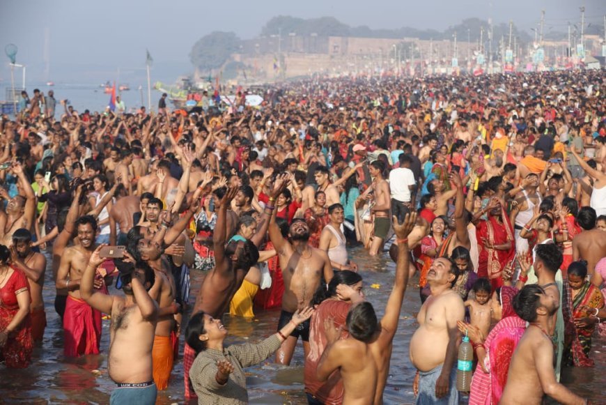 माघ पूर्णिमा स्नान: श्रद्धालुओं का सैलाब, प्रशासन की अपील से बना सुव्यवस्थित माहौल
