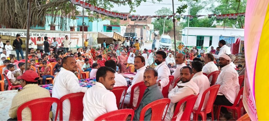 संविधान की रक्षा में एकजुट हुई कांग्रेस, प्रयागराज में निकाली रैली