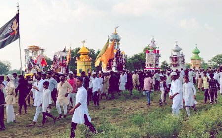 नवीं की रात से कर्बला तक: आस्था के कारवां ने निभाई हुसैनी रस्म