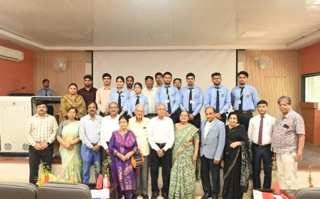 कॉरपोरेट दुनिया के लिए तैयार हुए सीएमपी कॉलेज के छात्र