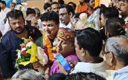 विधायक हर्षवर्धन बाजपेई के जन्मदिवस पर भव्य आयोजन, सुंदर कांड पाठ और भजन संध्या से गूंजा प्रयागराज