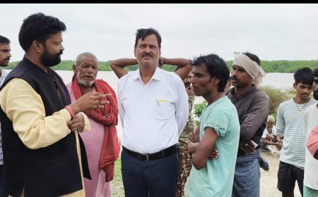 प्रयागराज में गंगा के कहर से त्रस्त जनता, कांग्रेसियों ने लिया जायजा; सरकार से तत्काल मदद की मांग