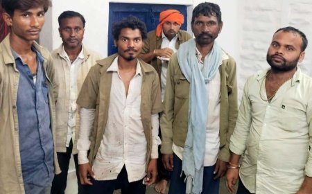 प्रयागराज रेलवे मंडल द्वारा मानिकपुर स्टेशन पर अनधिकृत वेंडरों पर सख्त कार्रवाई,  6 वेंडर पकड़े गए