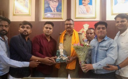 Hapur Police :  हापुड़ कोतवाली प्रभारी निरीक्षक मुनीष प्रताप सिंह को राष्ट्रपति पदक, सामाजिक संगठन ने किया सम्मानित