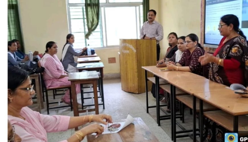 नैनी के हेमवती नंदन बहुगुणा महाविद्यालय में 'हर घर तिरंगा' अभियान पर संगोष्ठी और डिजिटल प्रदर्शनी का सफल आयोजन