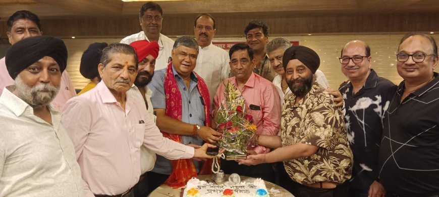 युवा व्यापार मंडल कानपुर की पहली वर्षगांठ पर व्यापारी हित के लिए उठे स्वर