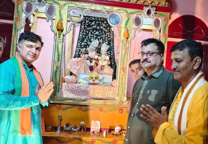 प्रयागराज में धूमधाम से मनाया गया श्रीकृष्ण जन्मोत्सव