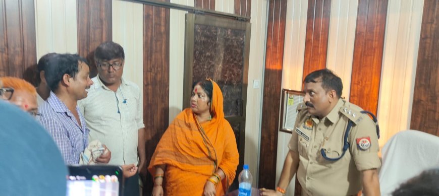 प्रयागराज में आभूषण कारोबारी की दिनदहाड़े गला रेतकर हत्या, ग्रामीणों ने एक आरोपी को पकड़ा