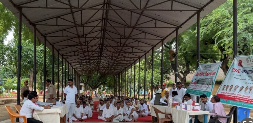 केन्द्रीय कारागार नैनी में निःशुल्क नेत्र चिकित्सीय शिविर का आयोजन