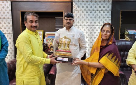 भाजपा प्रदेश महामंत्री धर्मपाल सिंह का प्रयागराज में विधायक दीपक पटेल द्वारा भव्य स्वागत