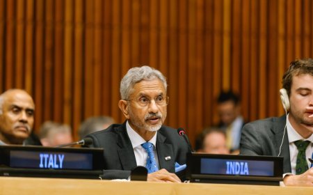 आतंकवाद- वैश्विक शांति एवं विकास के लिए सबसे बड़ा खतरा