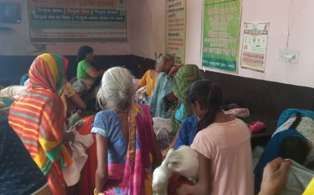 उषा फाउंडेशन द्वारा सफेदाबाद old age home में वस्त्र एवं आवश्यक सामग्री का वितरण