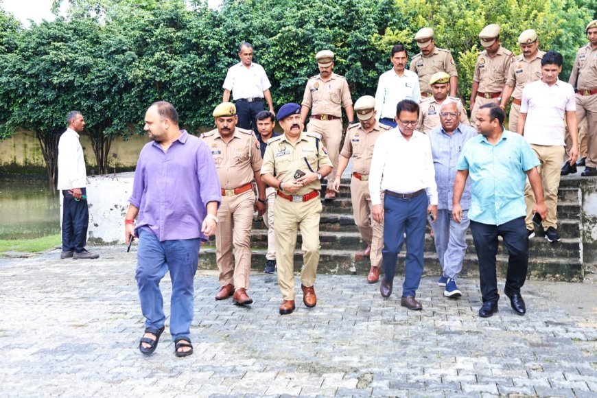 हापुड़ में PET परीक्षा की तैयारियों का जायजा: प्रशासन ने पुख्ता इंतजाम का आश्वासन दिया