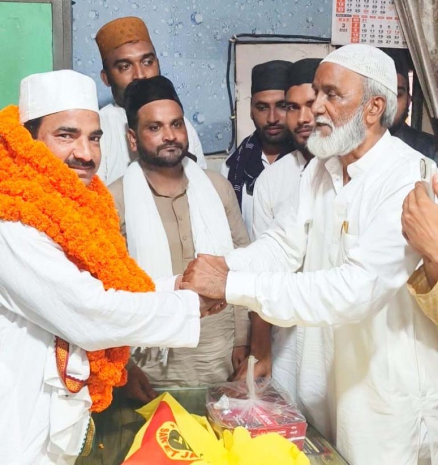 फिरोज अहमद किछौछवी किछौछा आस्ताने के ख़ादिम कमेटी के निर्विरोध अध्यक्ष बने