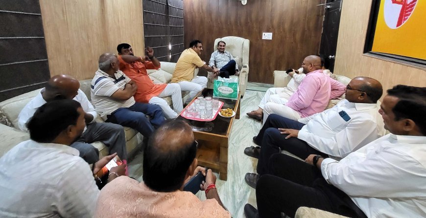 फूलपुर विधायक ने बनाया जनता दर्शन में जन सुनवाई का रिकॉर्ड