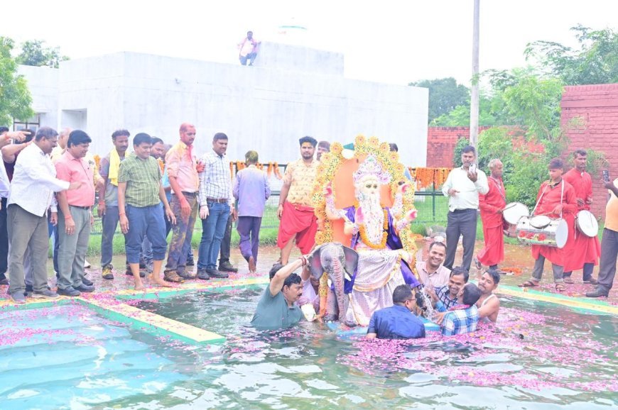 इफको फूलपुर ने विधी विधान से भगवान विश्वकर्मा का किया विसर्जन 