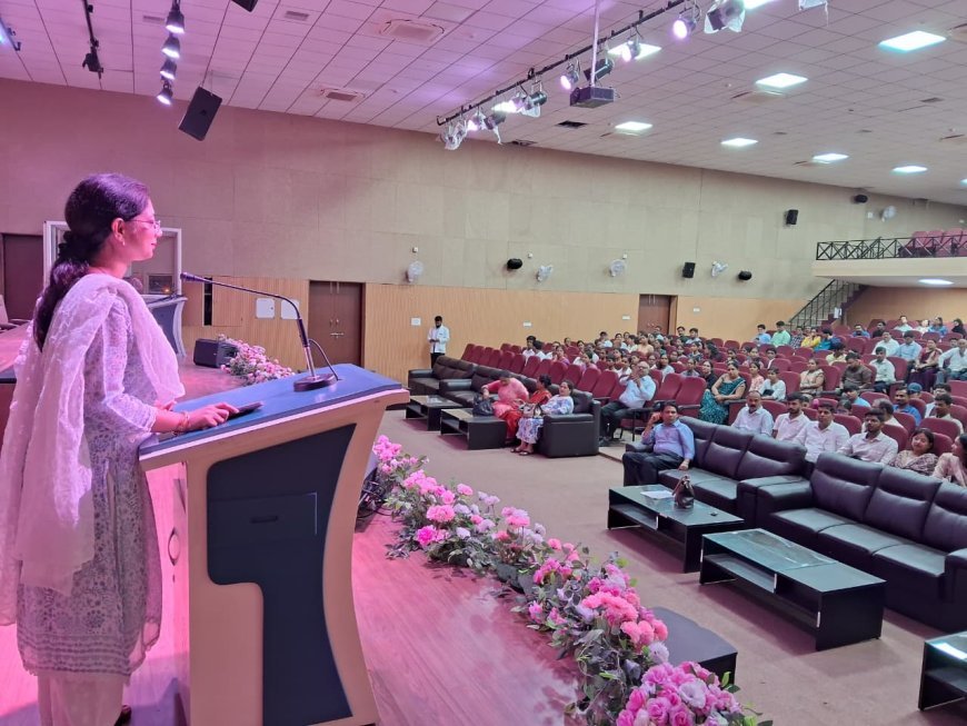 डाक्टर बनना केवल ज्ञान अर्जन नही, समाजसेवा की जिम्मेदारी भी है: प्राचार्य ,  नवप्रवेशी छात्रों का फाउंडेशन कोर्स शुरू 