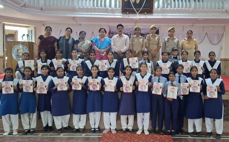 Mission Shakti के अंतर्गत छात्राओं को किया गया जागरूक