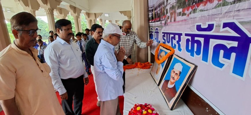 गांधी जी एवं शास्त्री जी से प्रेरणा ले सके तो जीवन सफल होगा
