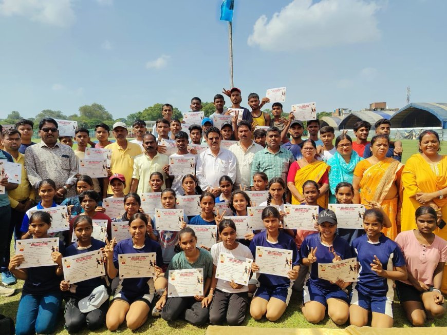ओवर आल चैंपियन बालक वर्ग में केपी कालेज जबकि बालिका वर्ग में ईश्वर शरण इंटर कालेज