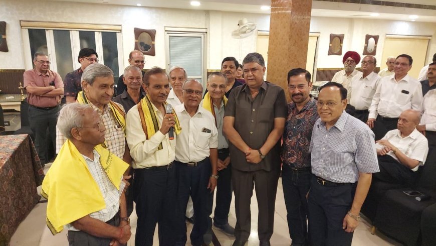 International Senior Citizens दिवस पर वरिष्ठ जनों का सम्मान