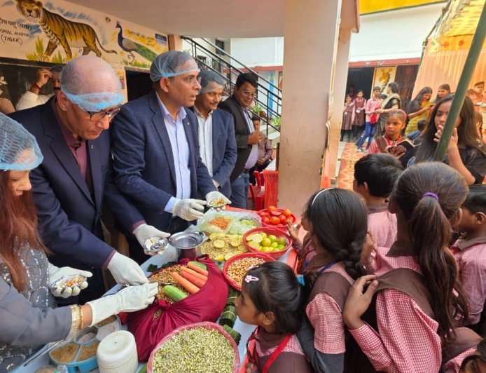 amway india बचपन के कुपोषण के खिलाफ लड़ाई में बच्चों को सशक्त और शिक्षित कर रहा