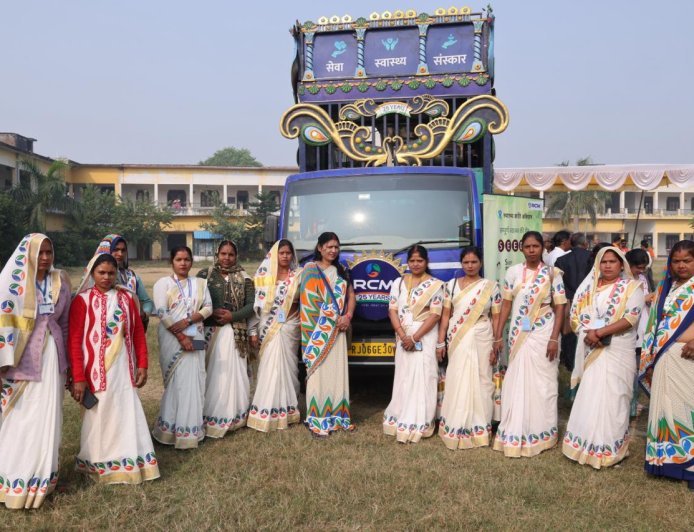 आरसीएम की 'रूपांतरण यात्रा' सुल्तानपुर में सफल, स्वास्थ्य और स्वरोजगार के लिए 20,000+ नए नवोद्यमी जुड़े