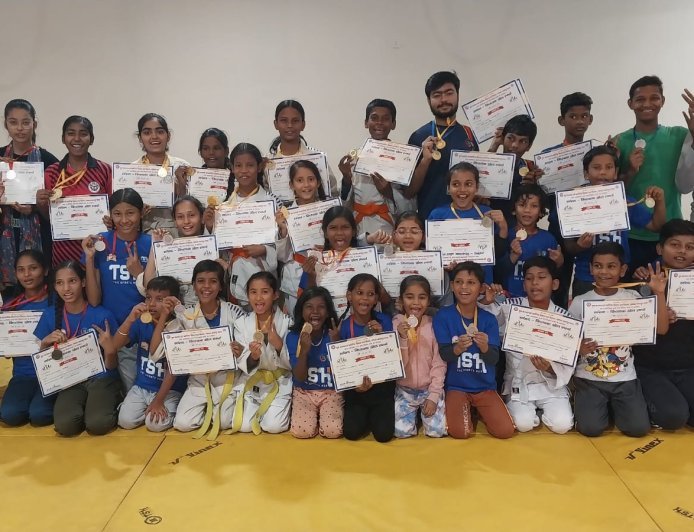 सांसद–विधायक खेल स्पर्धा में टीएसएच के जूडो खिलाड़ियों का जलवा