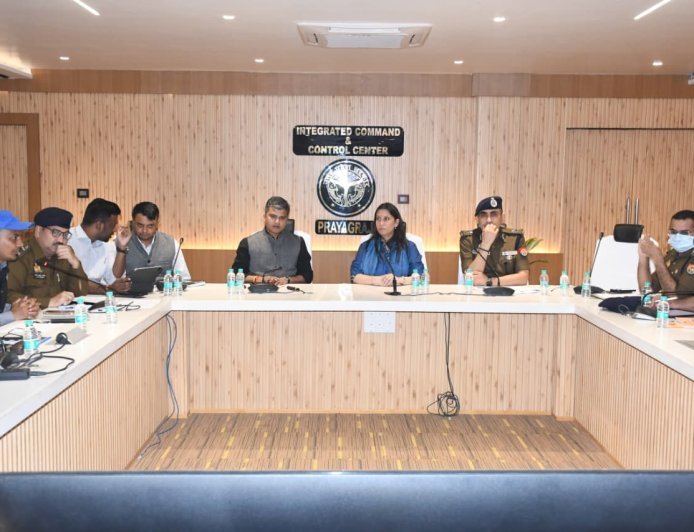 माघ मेला 2025: मंडलायुक्त ने दिए पार्किंग व्यवस्थाएं समय पर सुनिश्चित करने के निर्देश