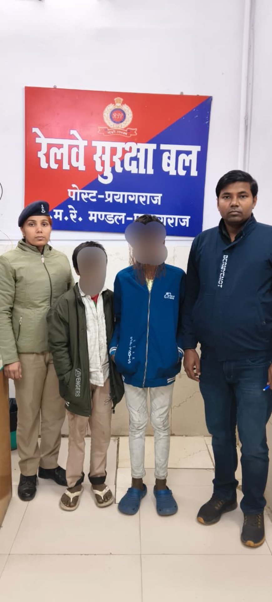 ऑपरेशन नन्हे फरिश्ते के तहत दो नाबालिग बच्चों को चाइल्डलाइन किया सुपुर्द