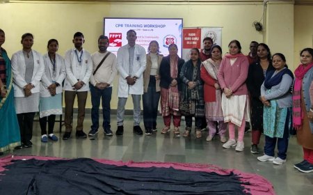 केजीएमयू और फ्रीडम ट्रस्ट ने ला मार्टिनियर की 400 छात्राओं को बनाया जीवन-रक्षक