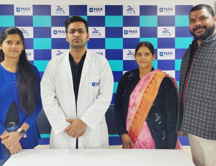 मैक्स लखनऊ का कमाल: रोबोटिक तकनीक से युवती के पैंक्रियाज से निकाला 'अंगूर' के आकार का दुर्लभ ट्यूमर