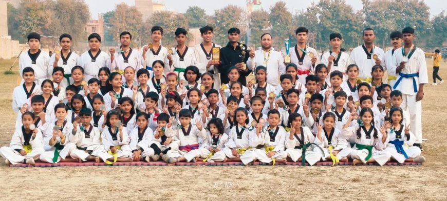 विष्णु भगवान पब्लिक स्कूल, झलवा को इंटर स्कूल ताइक्वांडो में दोहरी सफलता