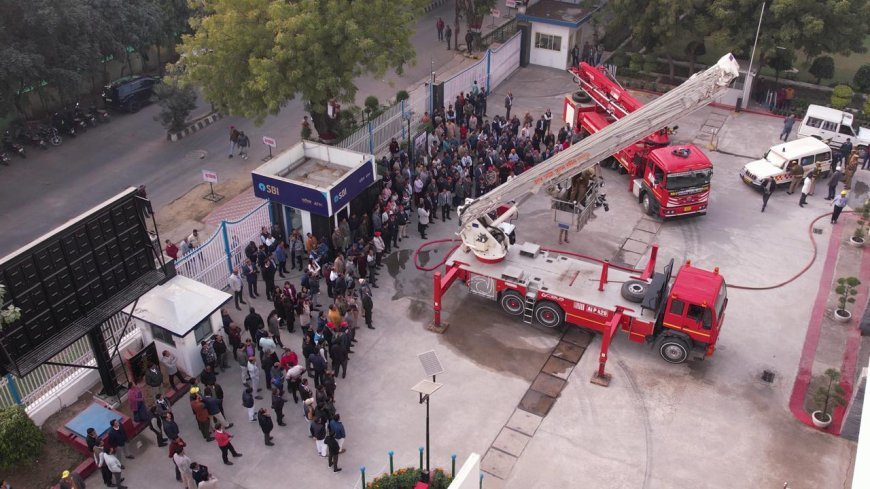 एसबीआई मुख्यालय में मची 'आग' और शुरू हुआ रेस्क्यू: फायर ड्रिल के जरिए परखी गई सुरक्षा तैयारियों की धार