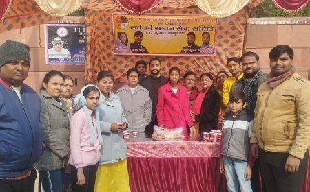 बाबा आनंदेश्वर धाम के द्वार पर उमड़ा सेवा भाव, राहगीरों को वितरित की चाय-खिचड़ी