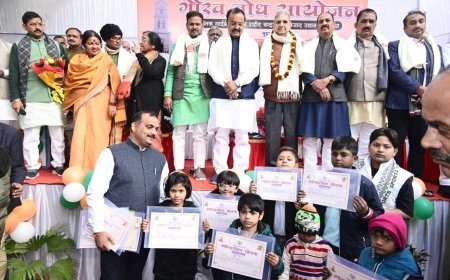 'बंगाल और यूपी में फिर खिलेगा विकास का कमल', प्रयागराज में डिप्टी सीएम केशव प्रसाद मौर्य ने विपक्ष पर साधा निशाना