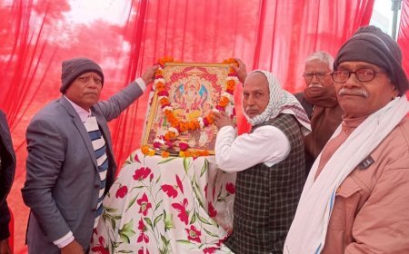 'संगठित समाज ही तय करेगा राजनैतिक और सामाजिक भविष्य' – लखनऊ में विश्वकर्मा समाज का 18वाँ स्थापना दिवस संपन्न