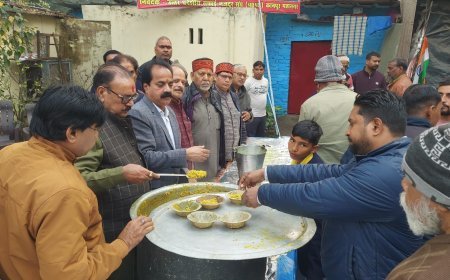 कानपुर नगर निगम में 'समरसता भोज' के जरिए सामाजिक एकता का संदेश, जुटे अधिकारी और कर्मचारी