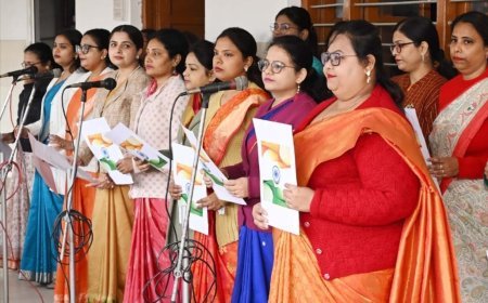 GHS प्रयागराज में गणतंत्र दिवस की धूम: प्रधानाचार्या ने दिया राष्ट्रीय एकता और प्रगति का संदेश