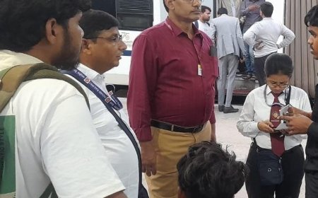 प्रयागराज मण्डल की बड़ी कार्रवाई: बिना टिकट यात्रा करने वालों से वसूले ₹4 लाख, स्टेशनों पर मचा हड़कंप