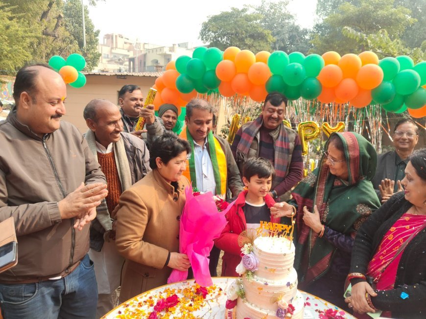 पूर्व सांसद केशरी देवी पटेल ने समर्थकों संग मनाया जन्मदिन, जताया आभार