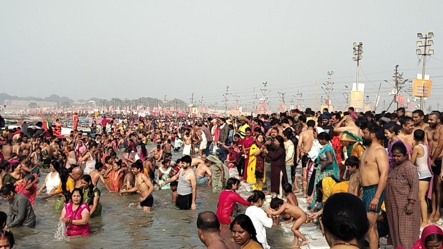 बसंत पंचमी पर 3 करोड़ 20 लाख लोगों ने संगम में लगाई आस्था की डुबकी 