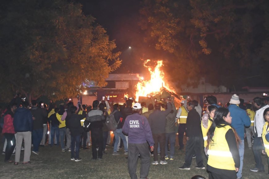 BREAKING: प्रयागराज में दुश्मन का हवाई हमला! सायरन बजते ही शहर में हुआ 'ब्लैकआउट'