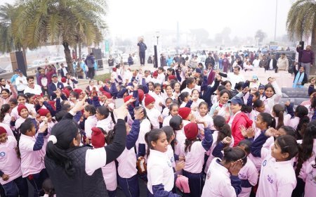 लखनऊ में गूँजा 'वॉक फॉर हर' का संदेश, बेटियों के लिए खुले शौर्य के द्वार