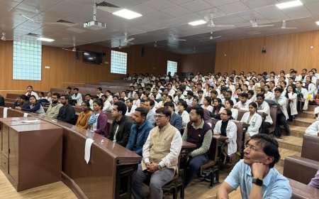 डॉक्टरों के लिए विधिक ज्ञान अनिवार्य: जीएसवीएम में 'मेडिको-लीगल क्विज' के जरिए रेजिडेंट्स को सिखाए कानून के गुर