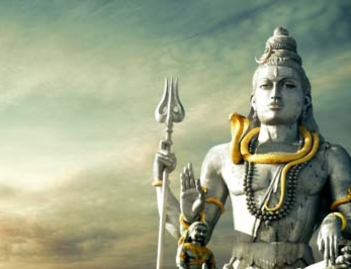 "प्रकृति और भक्ति का अनूठा संगम: वास्तु शास्त्री डॉ. सुमित्रा से जानिए कैसे मनाएं इस बार 'हरित शिवरात्रि'"