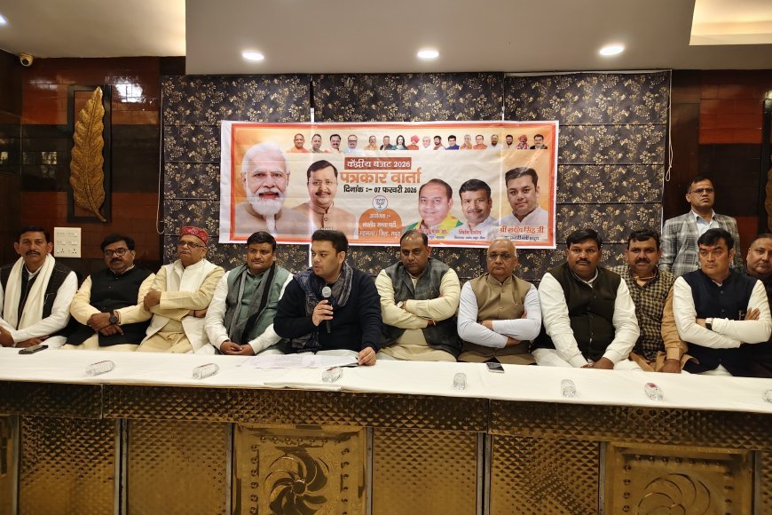 मथुरा बीएसए की कार्यप्रणाली पर गहराया विवाद: बिना जांच निलंबन और बहाली के खेल पर बिफरीं मंत्री संदीप सिंह