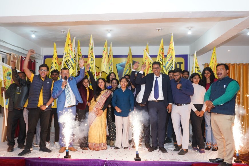 इंजीनियर सोलर वाला ने नवाजा अपना 'पावर हाउस': इंस्टॉलेशन टीम और पार्टनर्स का भव्य सम्मान